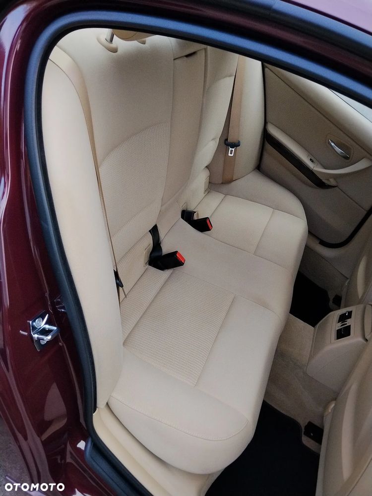 BMW Seria 3 - 22