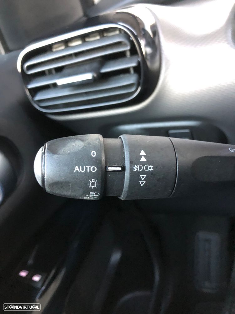Citroën C4 Cactus 1.6 BlueHDi Feel J17 - 35