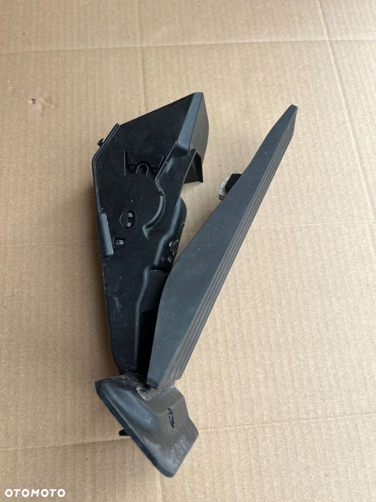PEDAŁ GAZU POTENCJOMETR BMW 320D G20/21, 23r, - 2