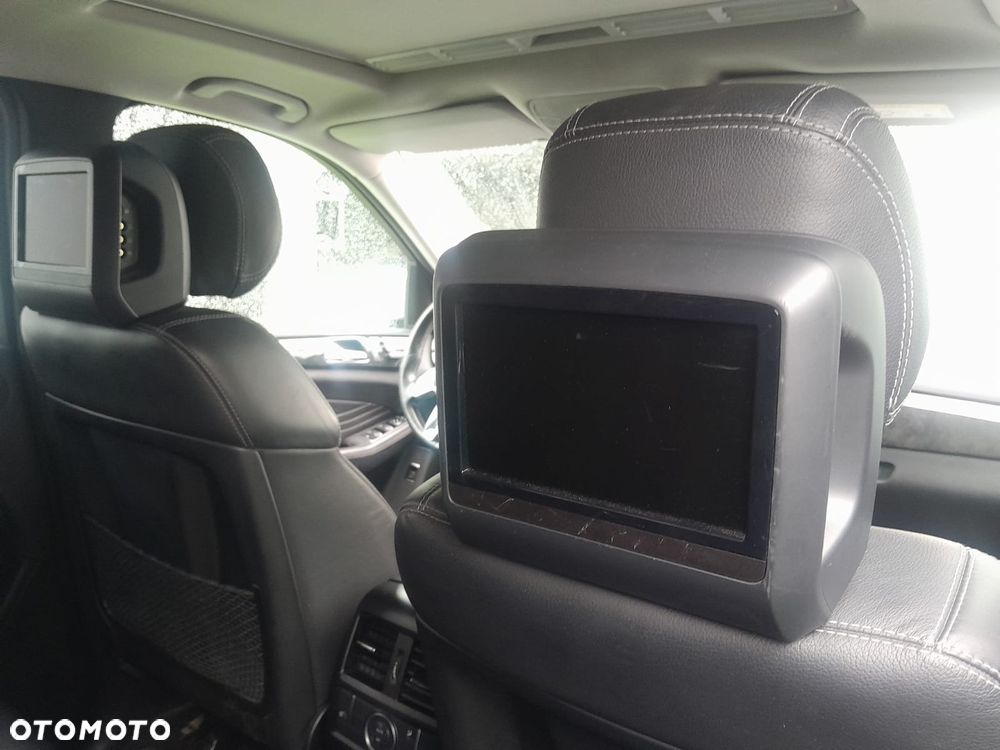 Mercedes-Benz ML - 10