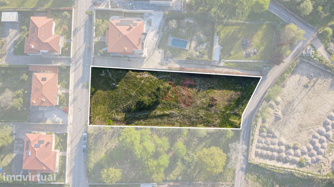 Terreno c/ viabilidade de construção moradia independente ou duas mora - Grande imagem: 2/9