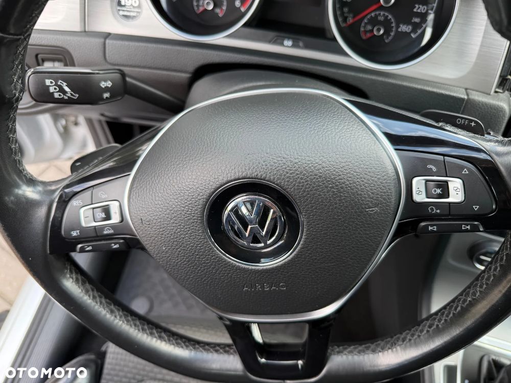 Volkswagen Golf 1.6 TDI DPF DSG Comfortline - 21