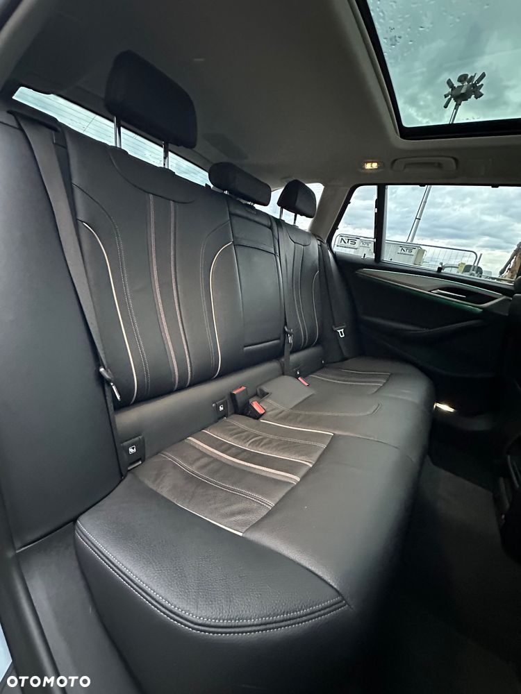 BMW Seria 5 520d Luxury Line sport - 10