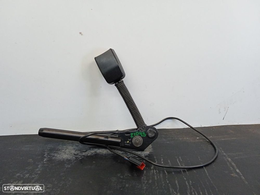 PRÉ-TENSOR AIRBAG DIREITO FORD FOCUS SEDAN 2001 -98ABA61208BF - 2