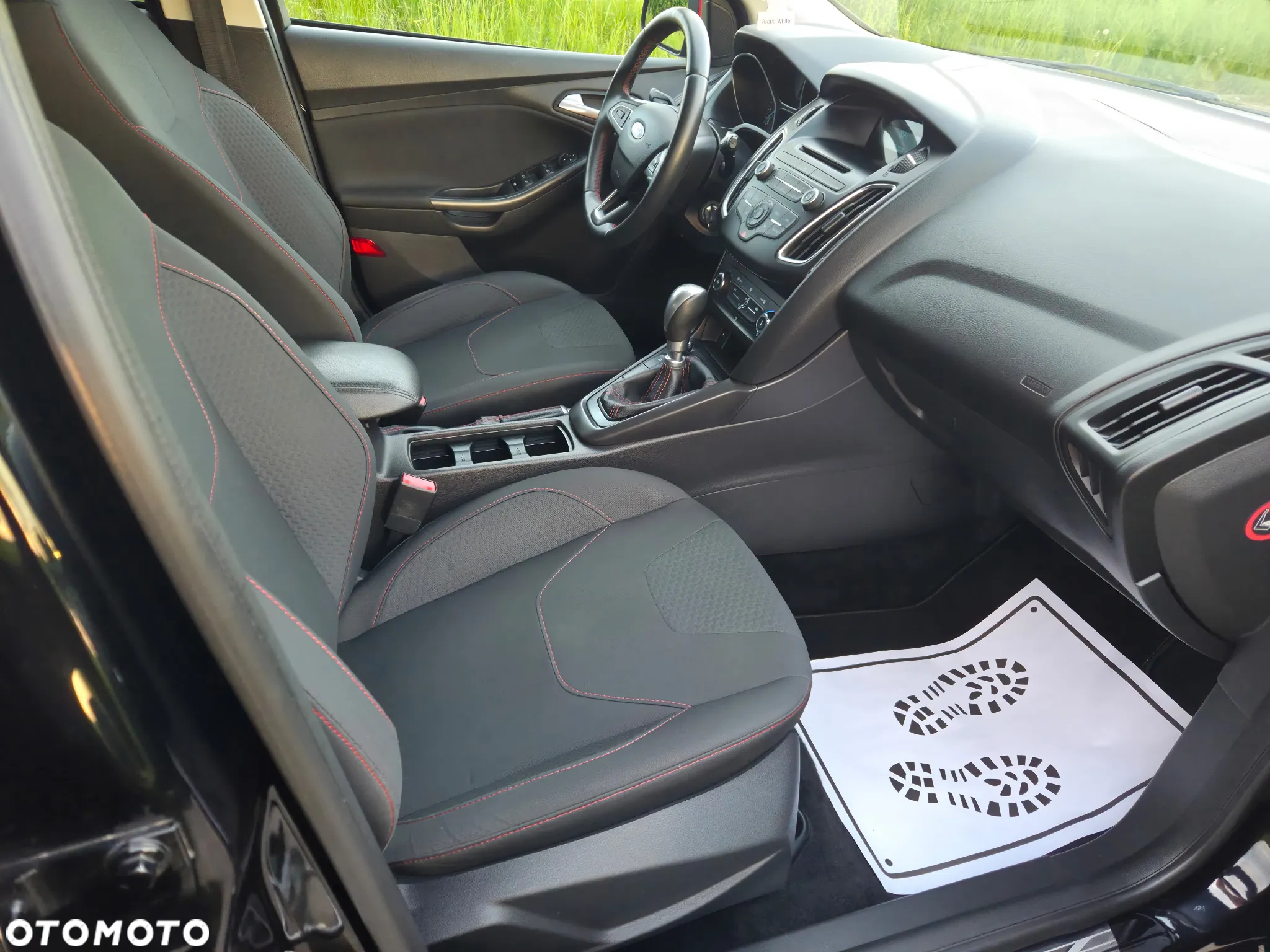 Ford Focus 1.0 EcoBoost ST-Line Red ASS - 17