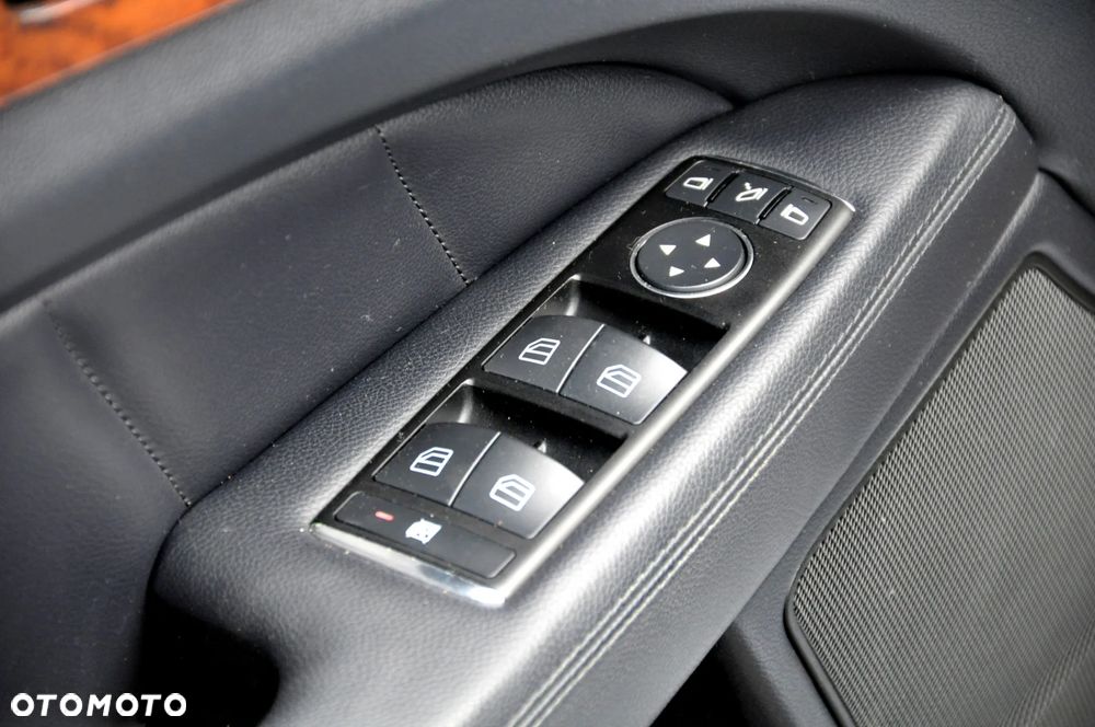 Mercedes-Benz CLS 350 7G-TRONIC - 31