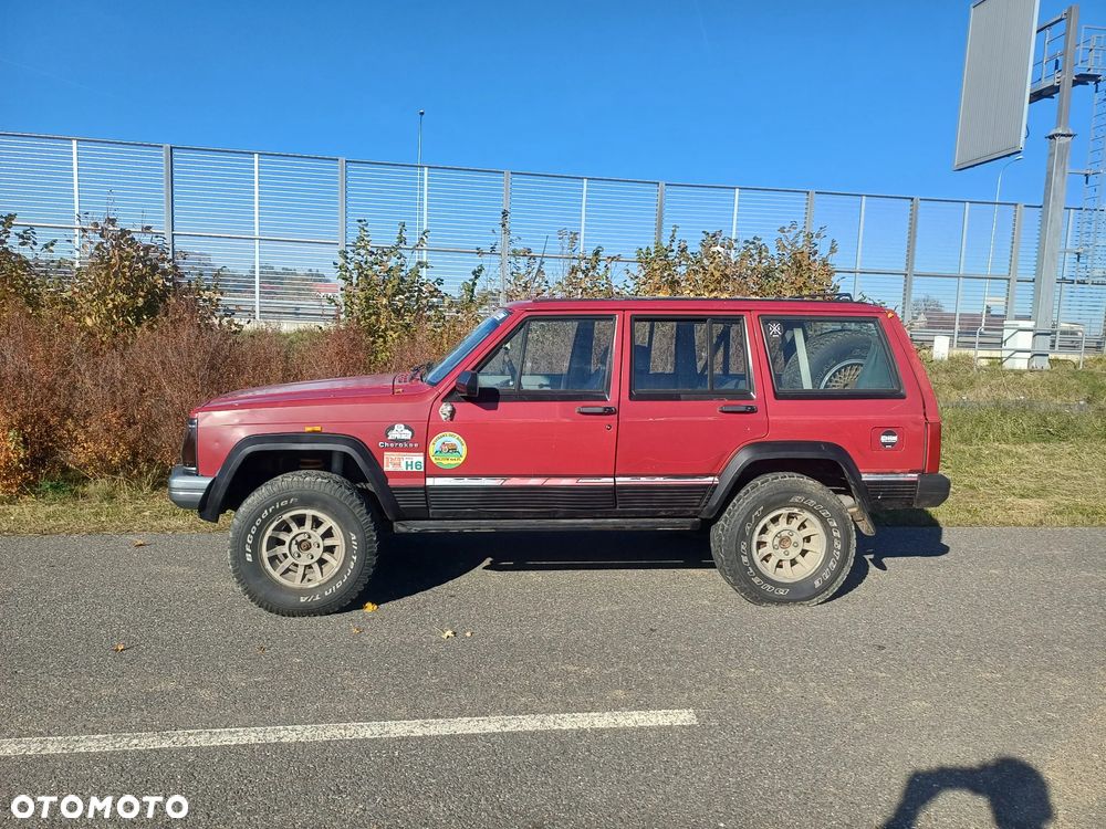 Jeep Cherokee 4.0 - 1