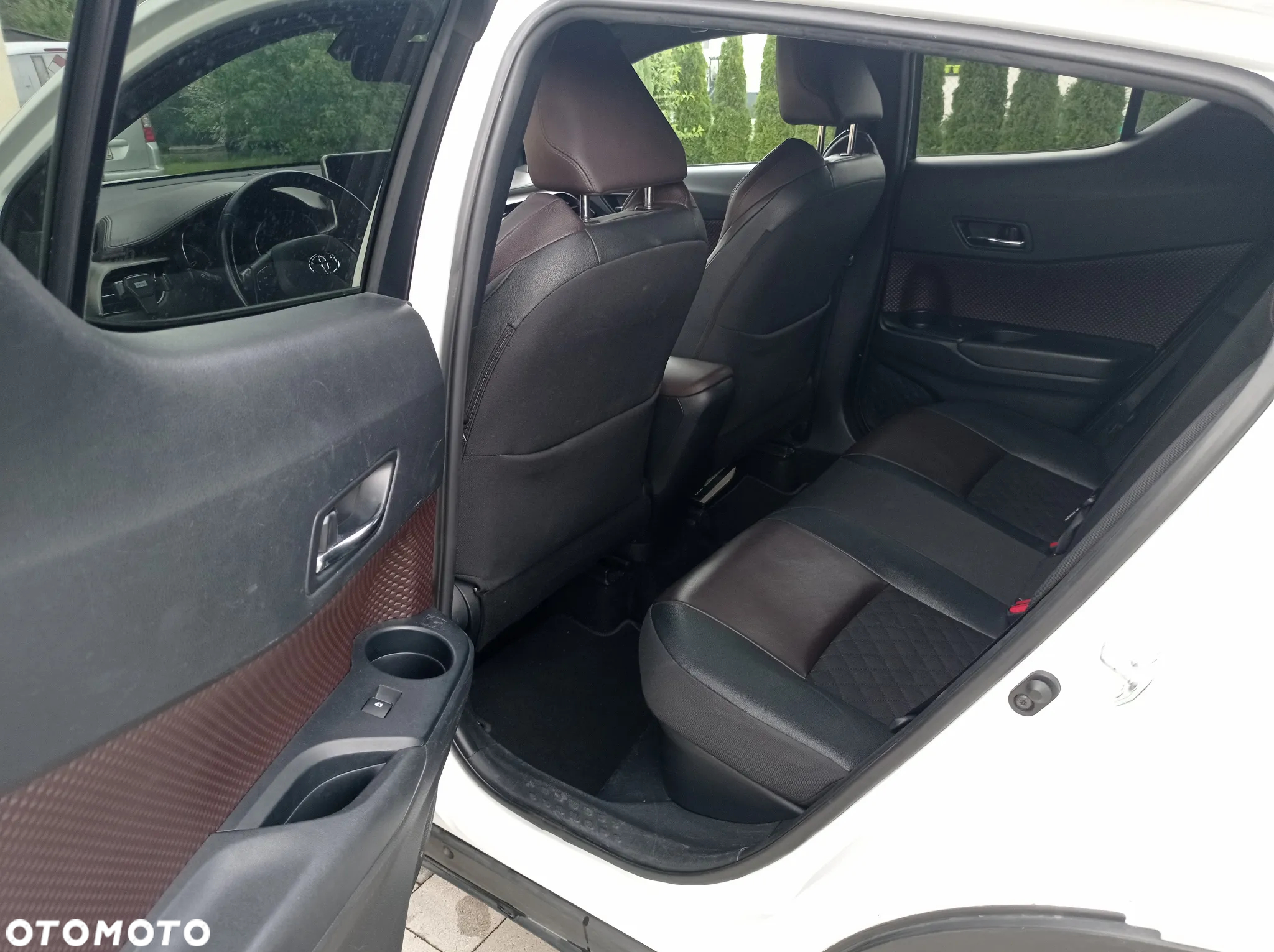 Toyota C-HR - 9