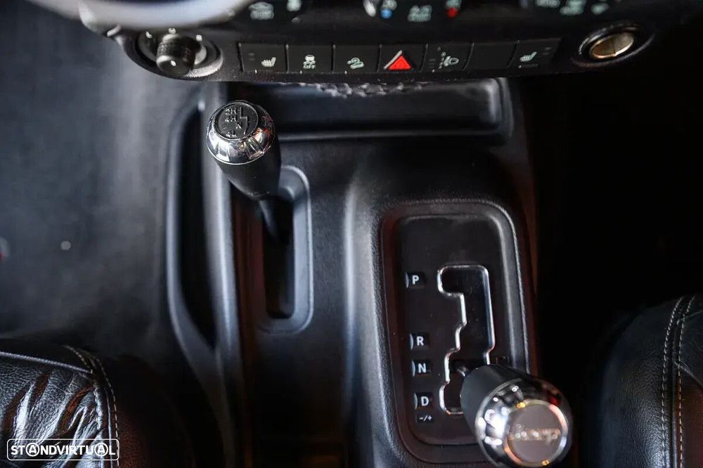 Jeep Wrangler 2.8 CRD Auto Sport - 50