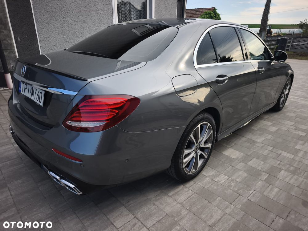 Mercedes-Benz Klasa E 220 d 9G-TRONIC AMG Line - 10