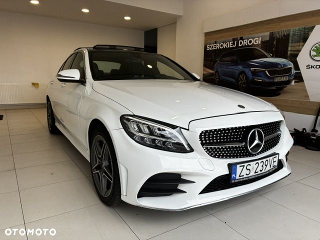 Mercedes-Benz Klasa C 300 4Matic 9G-TRONIC AMG Line - 4