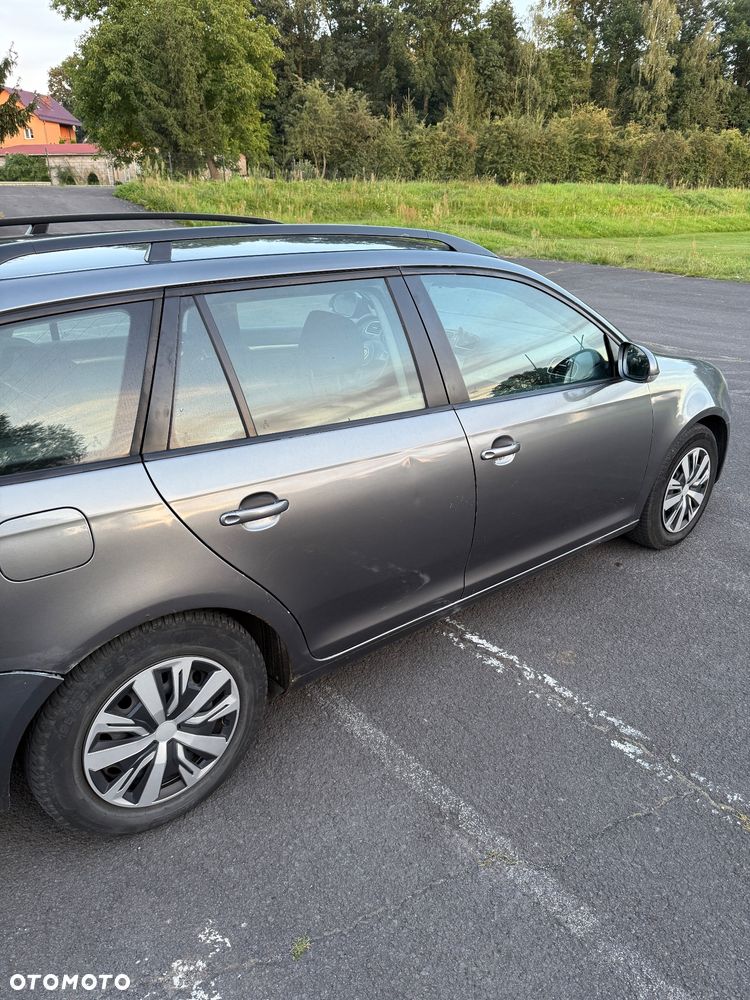 Volkswagen Golf 1.6 TDI Comfortline - 13