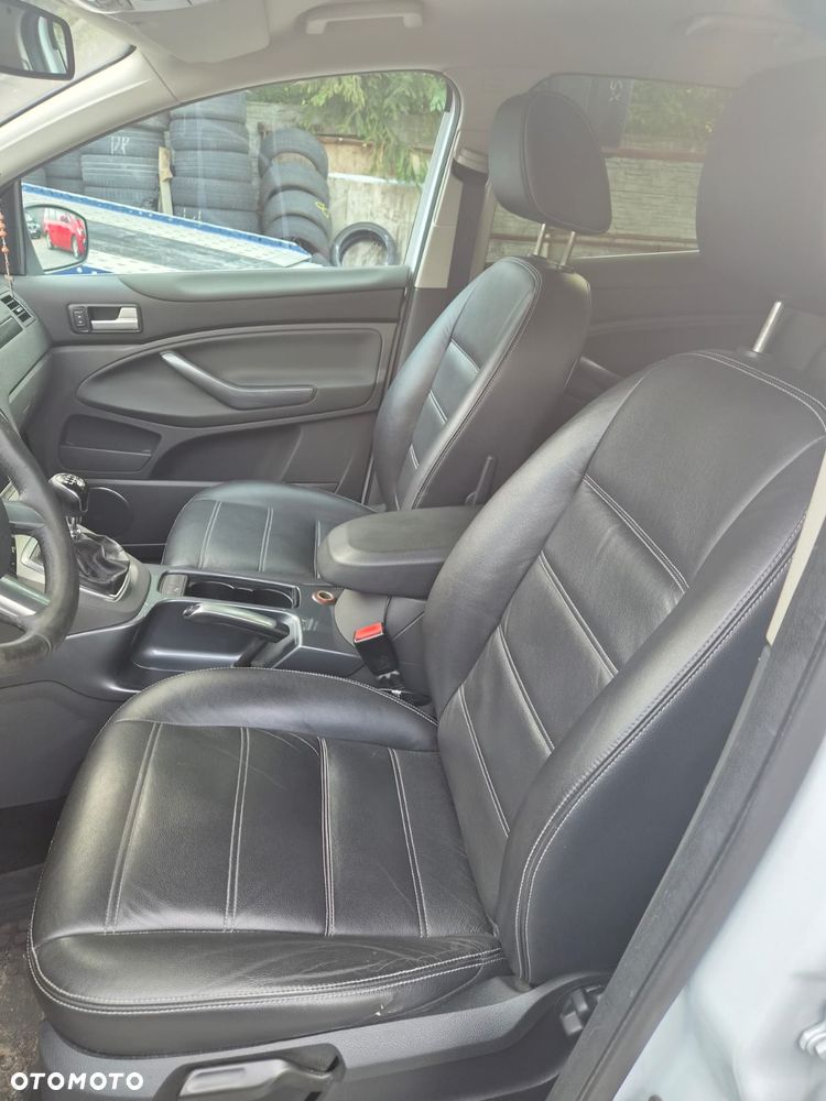 Ford Kuga 2.0 TDCi Titanium - 3