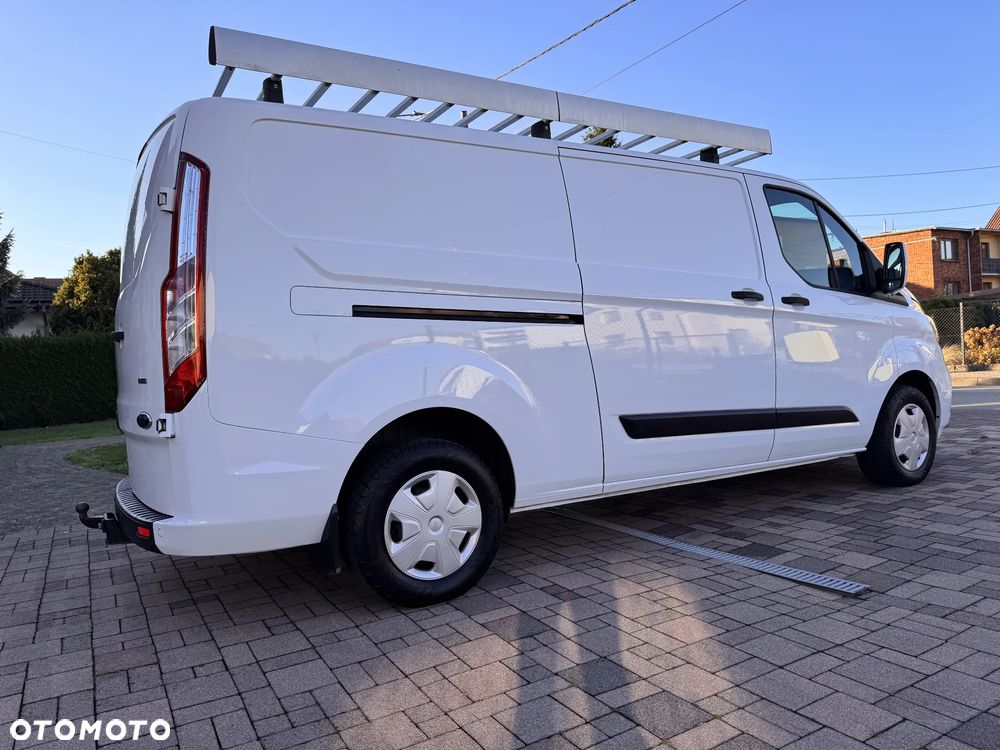 Ford TRANSIT CUSTOM - 18
