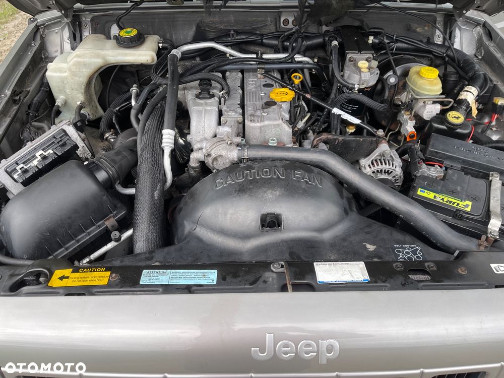 Jeep Cherokee 2.5 TD - 18