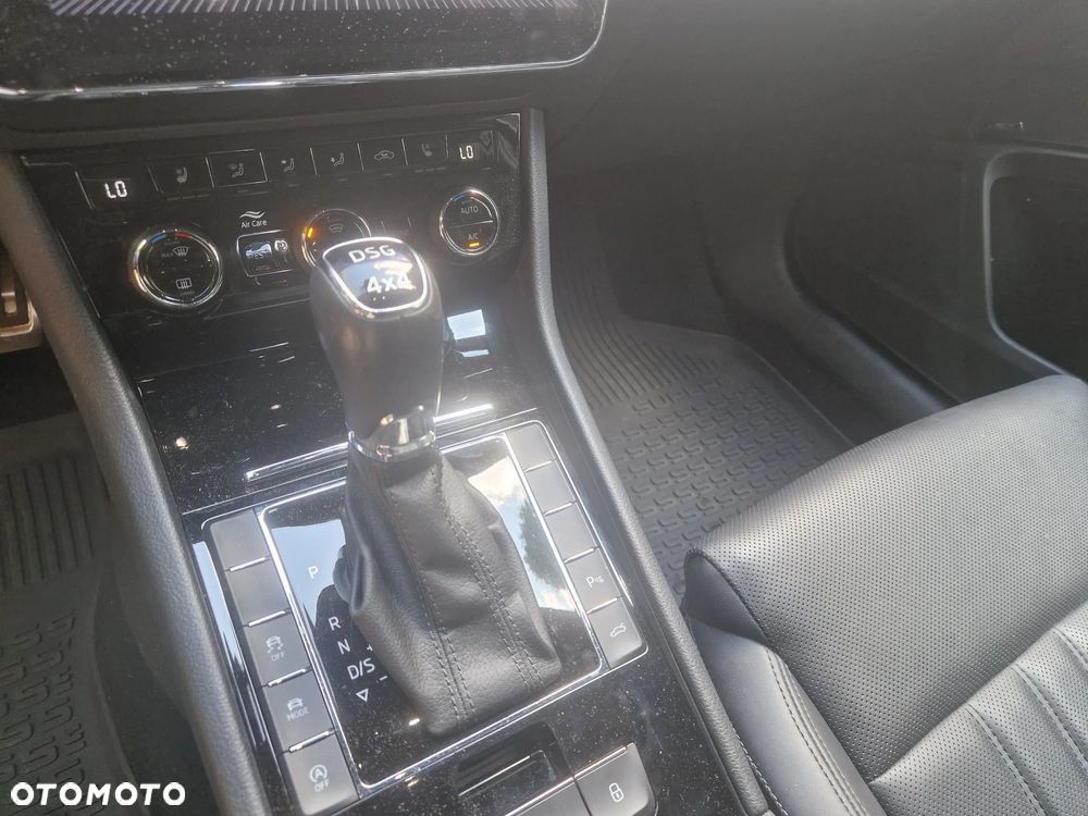 Skoda Superb 2.0 TDI 4x4 L&K DSG - 5