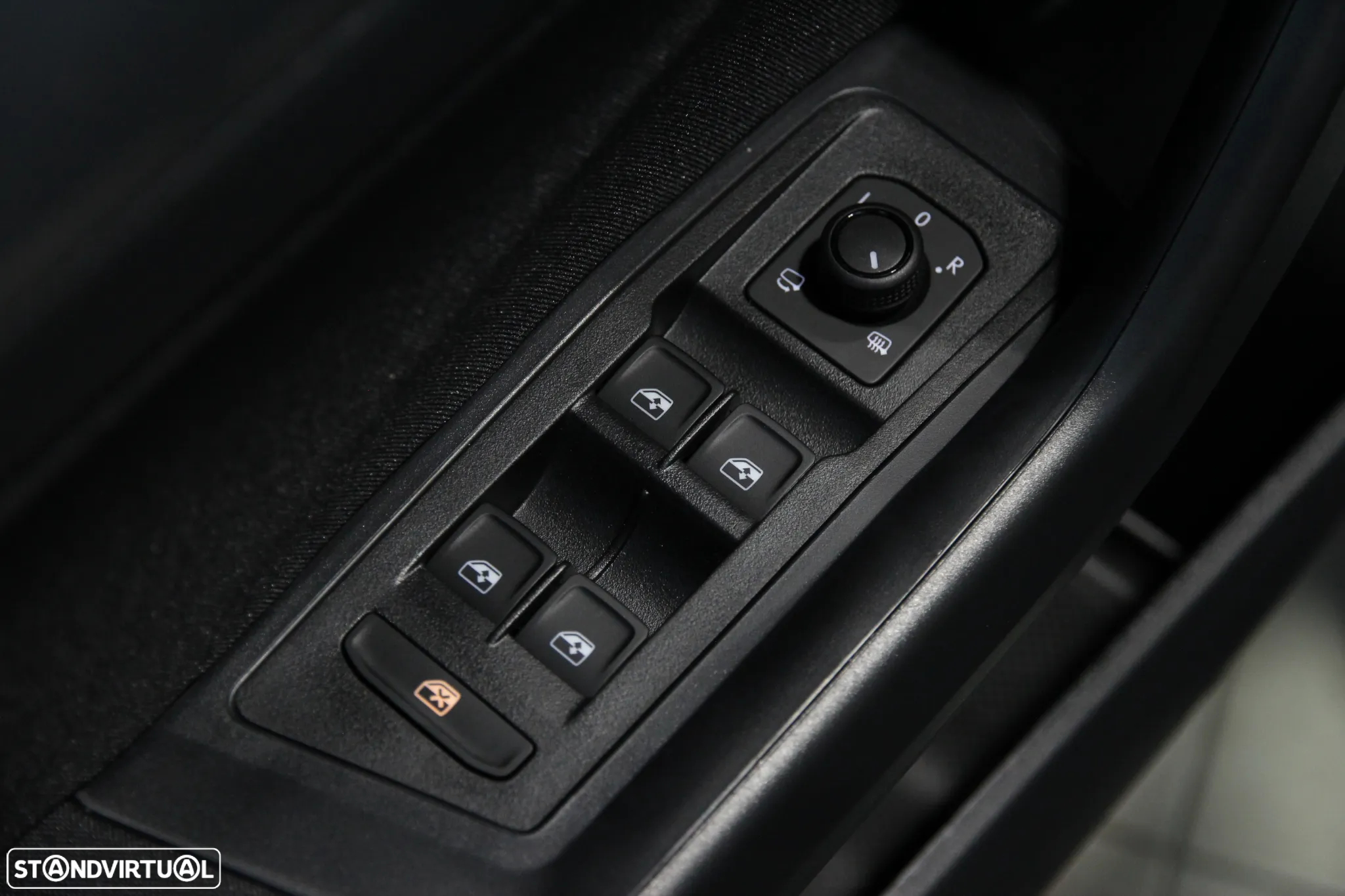 VW T-Roc 1.0 TSI Urban - 9
