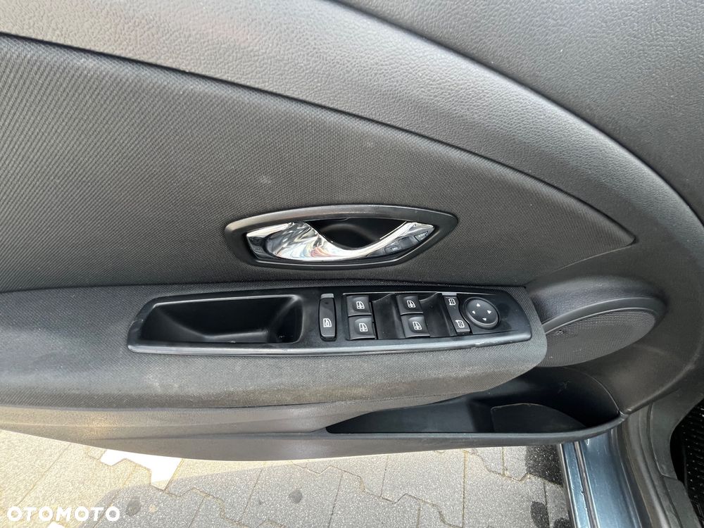 Renault Megane 1.5 dCi Energy Life EU6 - 9