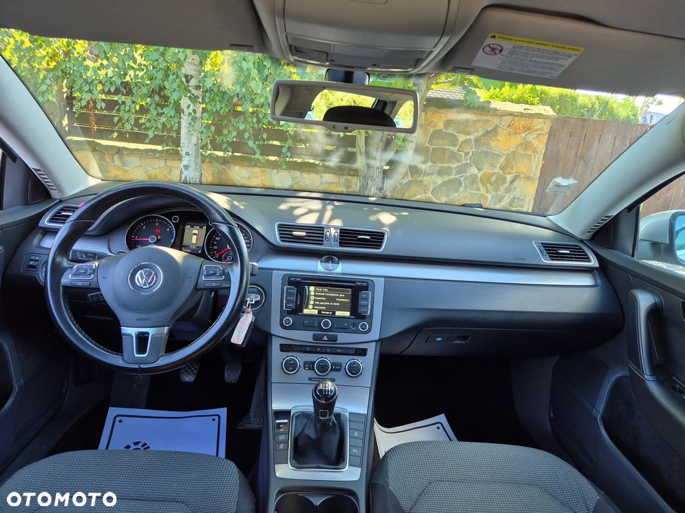 Volkswagen Passat 2.0 TDI Highline - 23