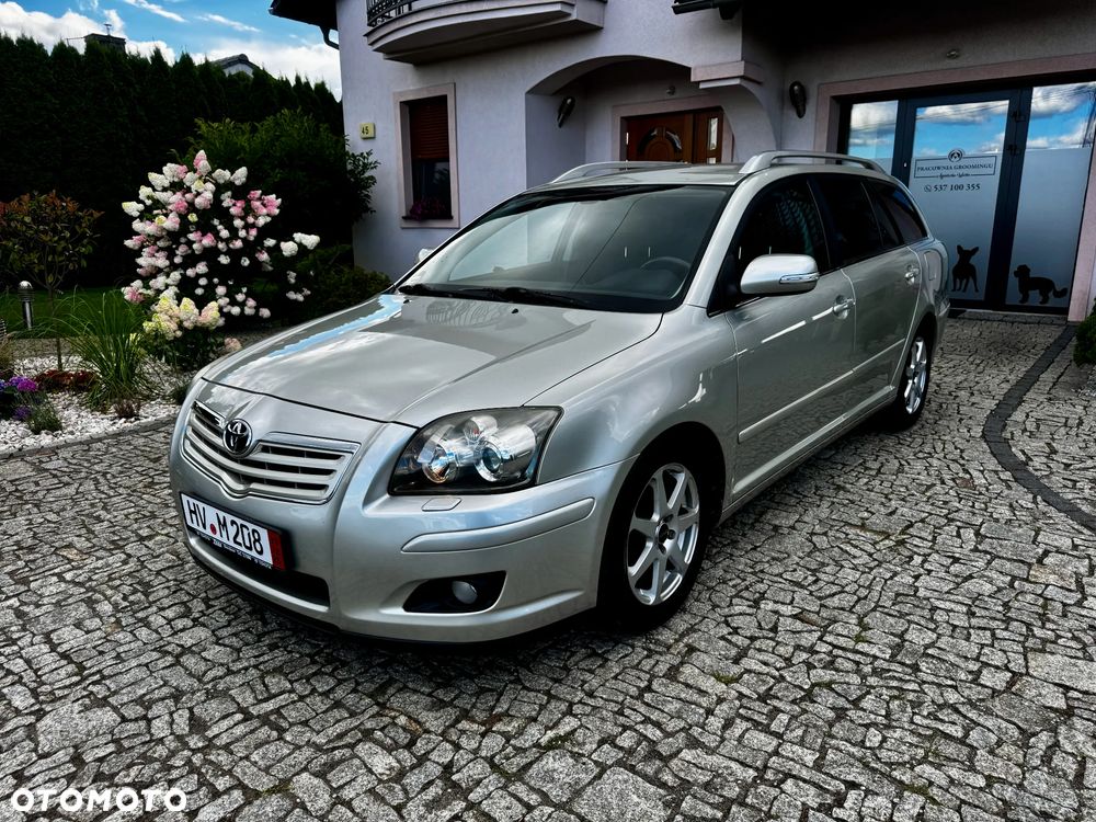 Toyota Avensis 1.8 VVT-i Executive - 1