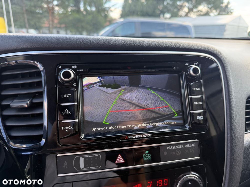 Mitsubishi Outlander 2.0 4WD CVT Diamant Edition+ - 24