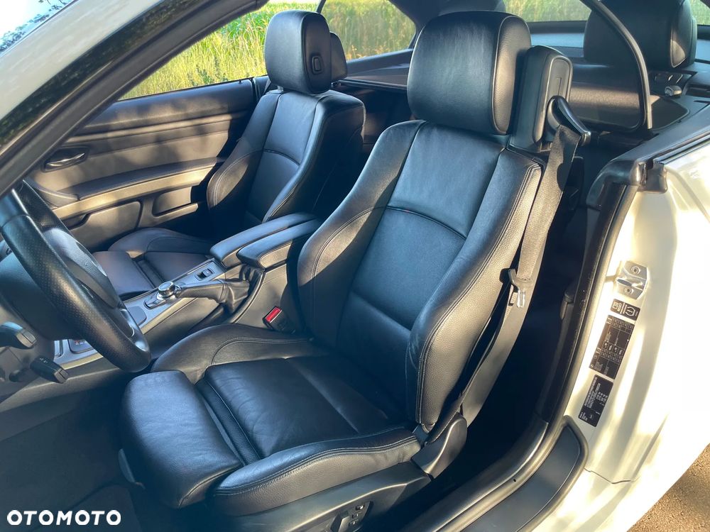 BMW Seria 3 320d M Sport Edition - 25