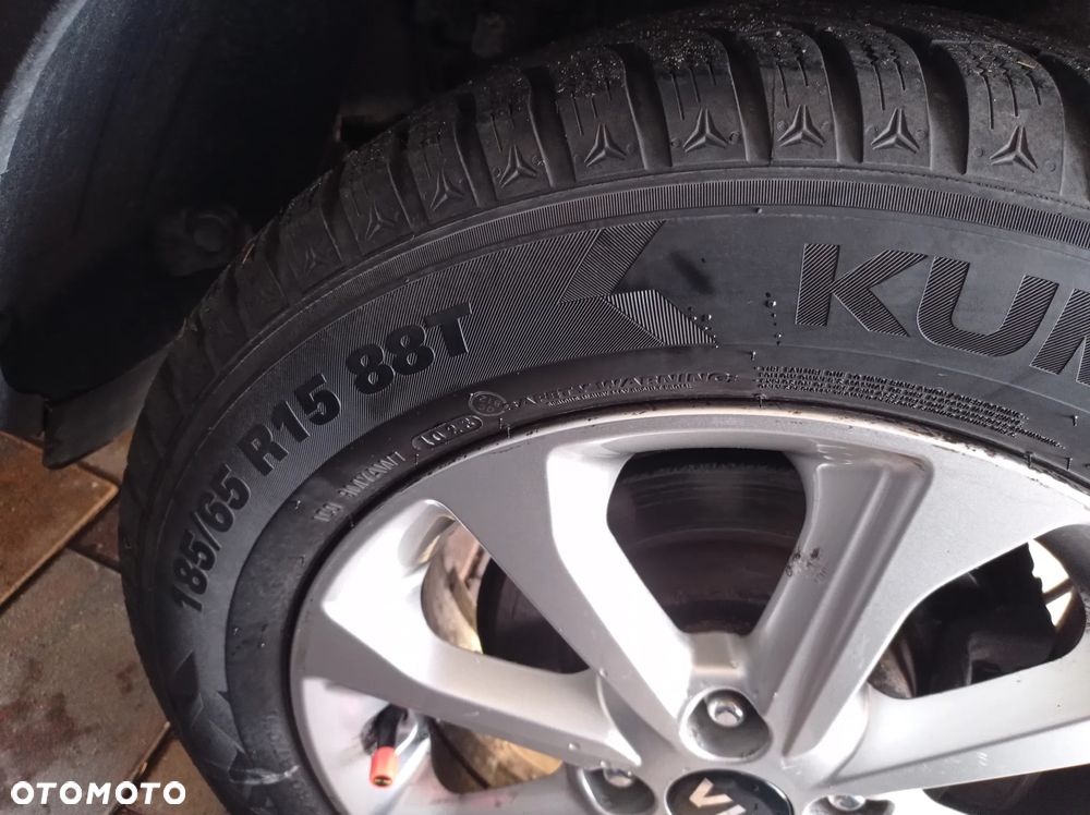 Kia Stonic 1.2 L - 17