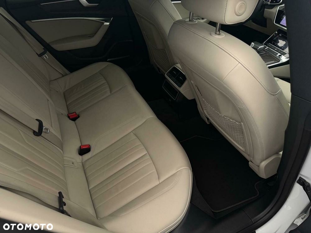 Audi A7 Sportback - 11