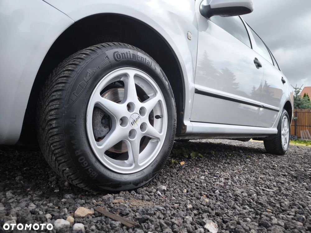 Skoda Fabia 1.4 16V Comfort - 5