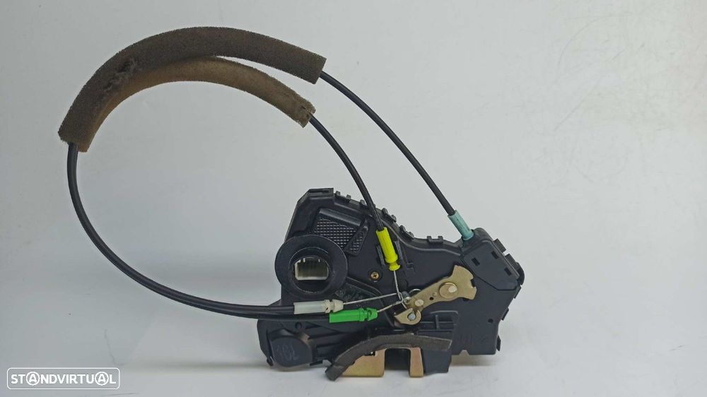 FECHADURA PORTA FRENTE ESQUERDA TOYOTA COROLLA (E12) 2.0 D-4D LINEA SOL BERLINA - 2