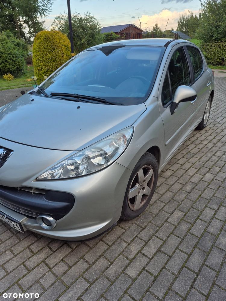 Peugeot 207 - 2
