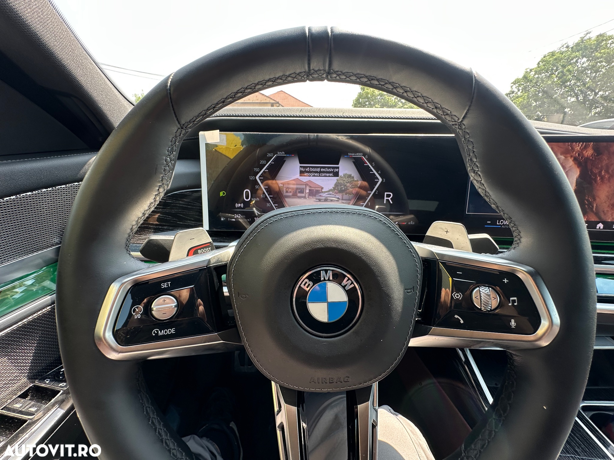BMW Seria 7 740d xDrive MHEV - 32