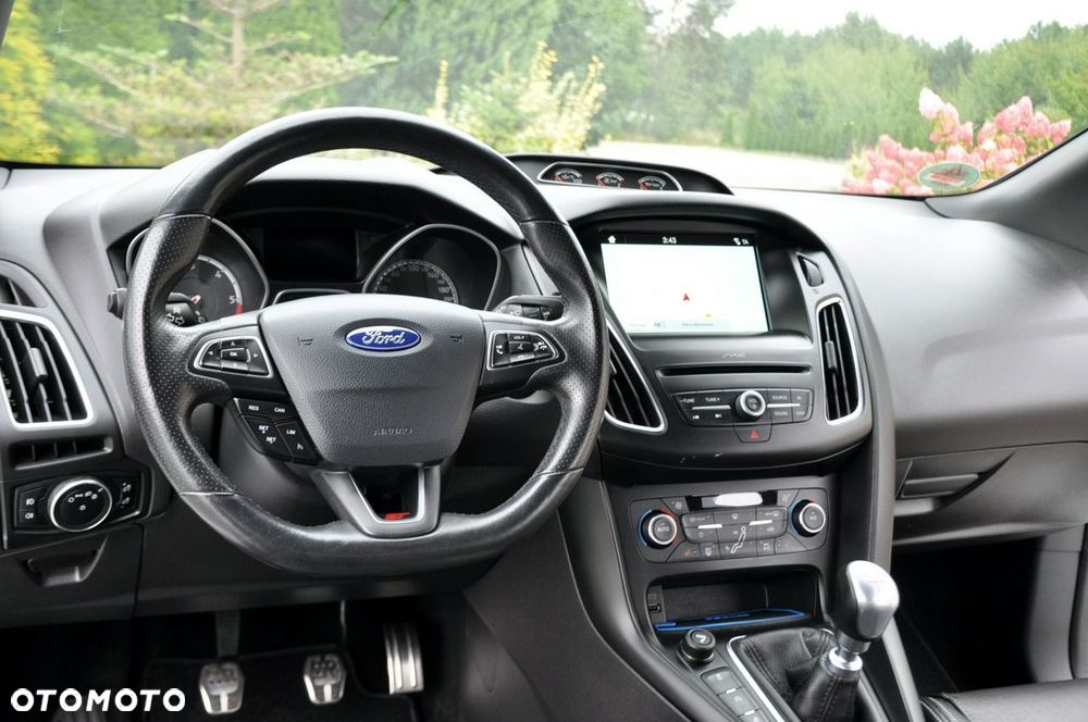 Ford Focus 2.0 TDCi ST - 30