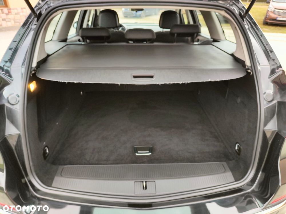 Opel Astra 1.6 CDTI Dynamic - 24