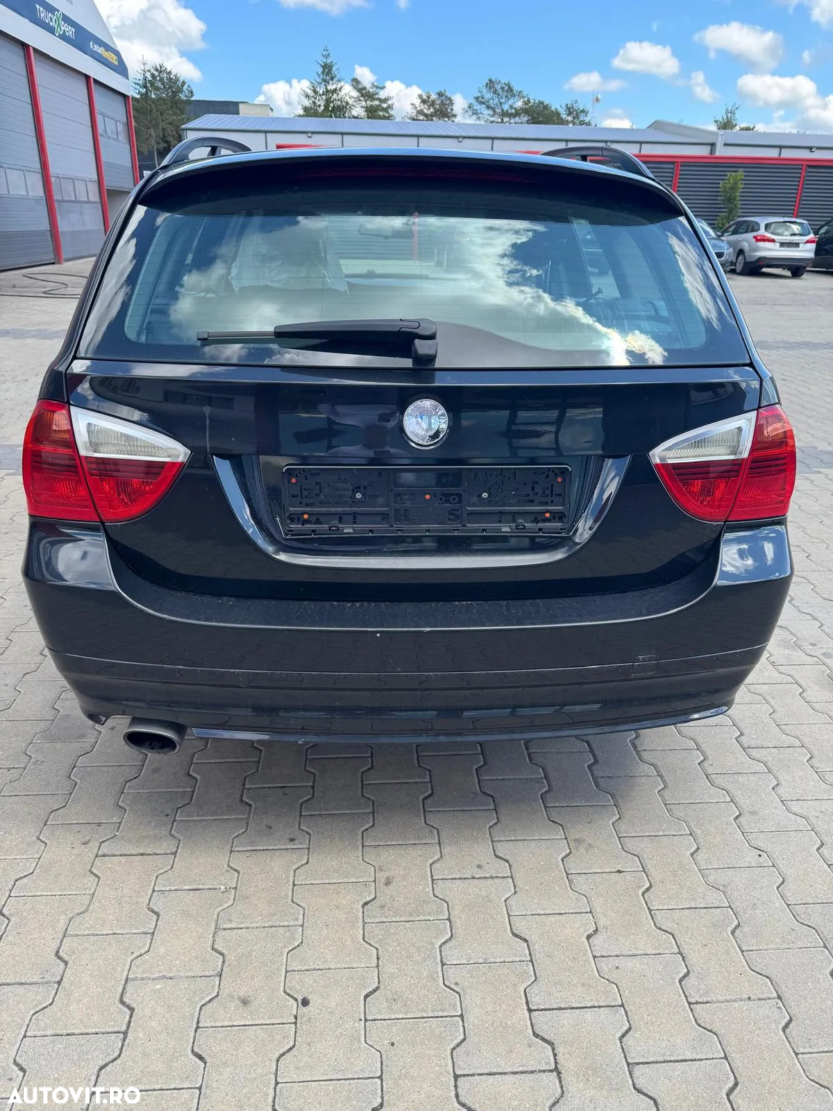 BMW Seria 3 318i Touring Edition Lifestyle - 5