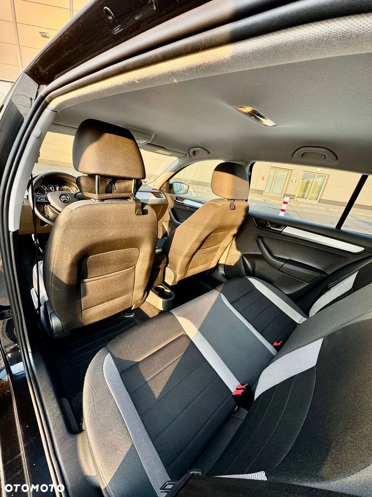 Skoda RAPID 1.0 TSI Ambition - 14