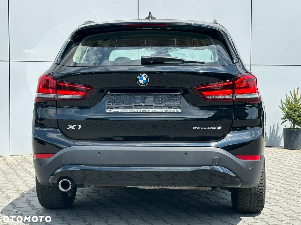 BMW X1 xDrive25e Advantage - 12