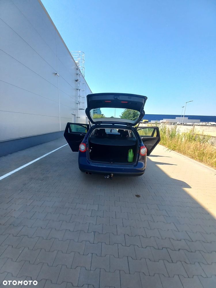 Volkswagen Passat - 24