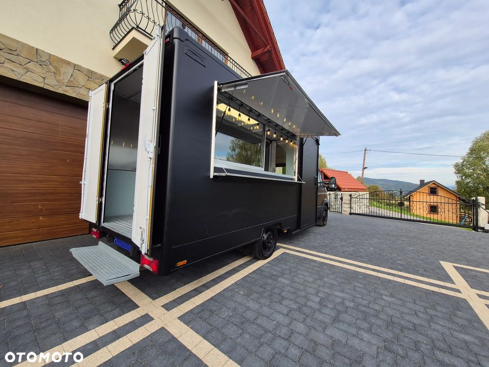 Iveco FoodTruck Sklep Bar Specjalny Samochód gastronomiczny - 1