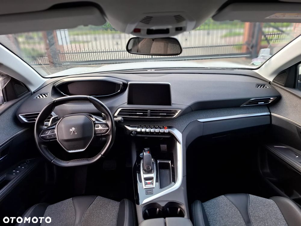 Peugeot 3008 PureTech 130 Stop & Start GPF Allure - 15