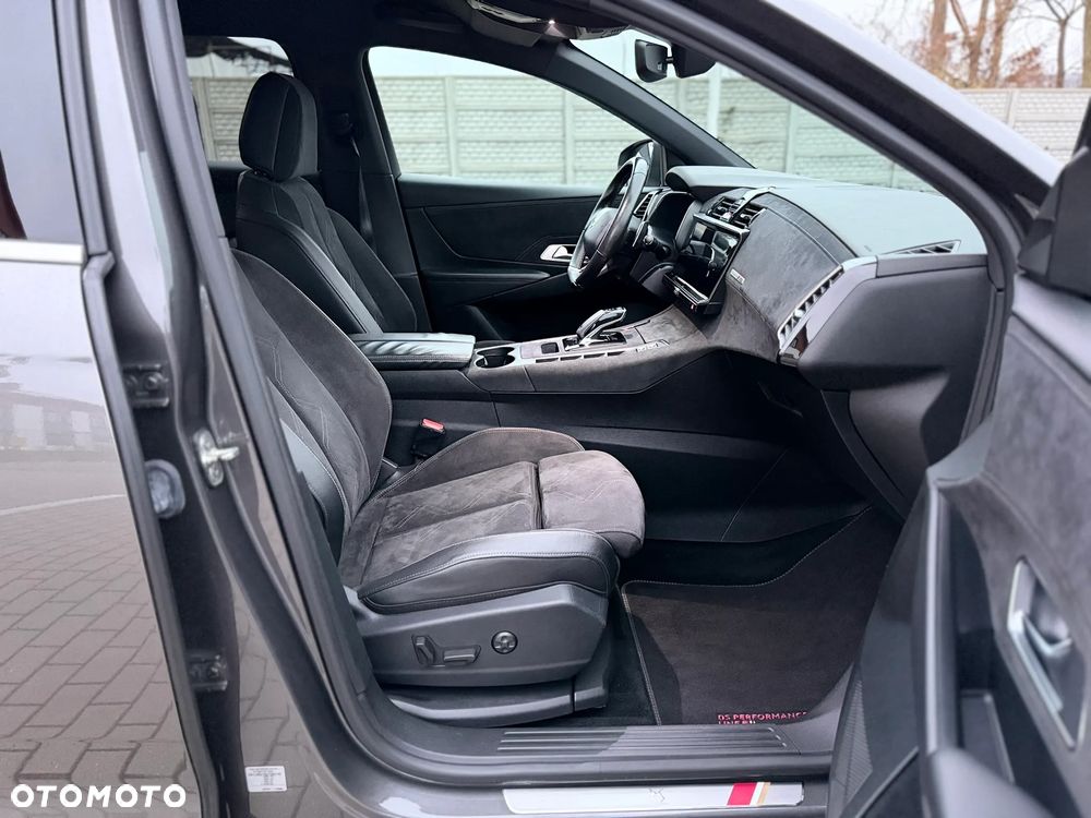 DS Automobiles DS 7 Crossback 1.6 PureTech Performance Line + - 32