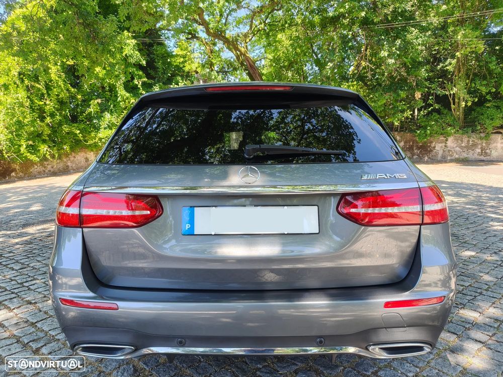 Mercedes-Benz E 220 d AMG - 26