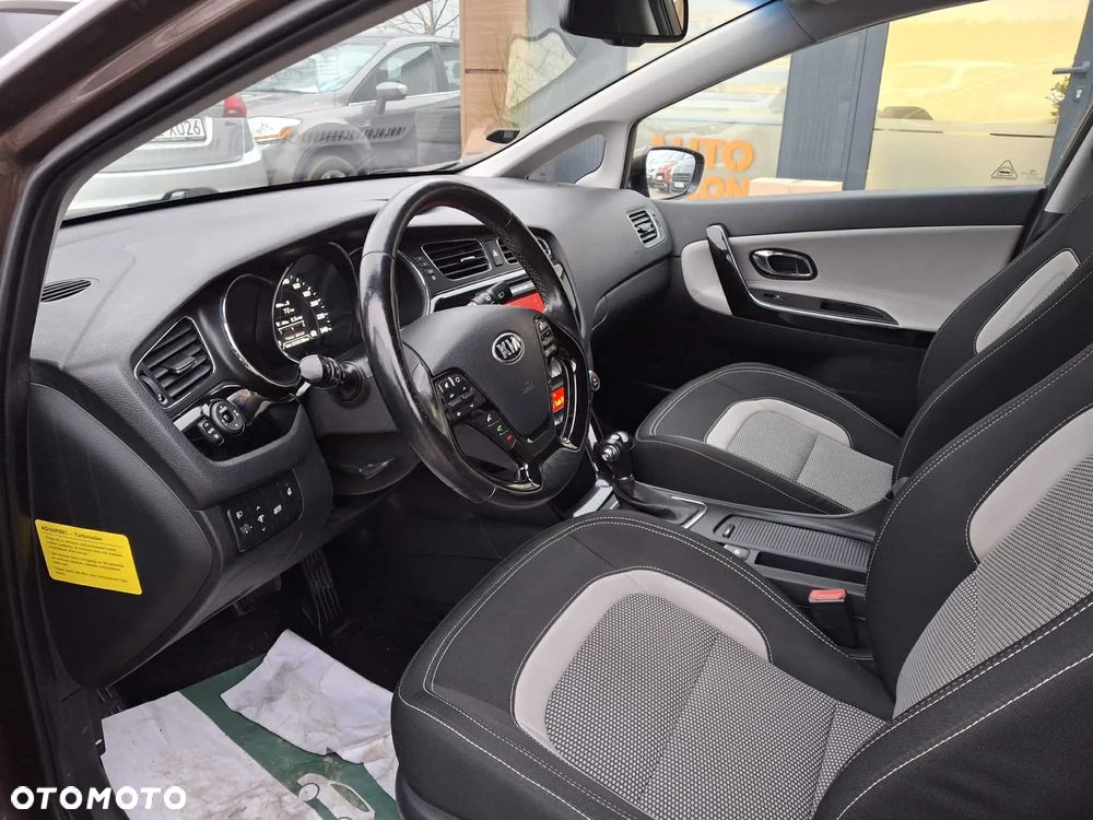 Kia Ceed 1.6 CRDi 128 Spirit - 18