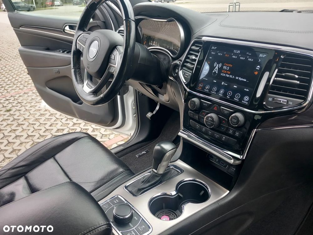 Jeep Grand Cherokee 3.6 V6 Overland - 28