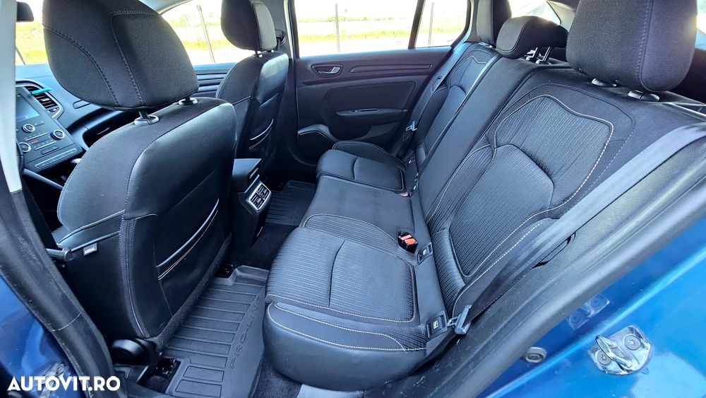 Renault Megane - 9