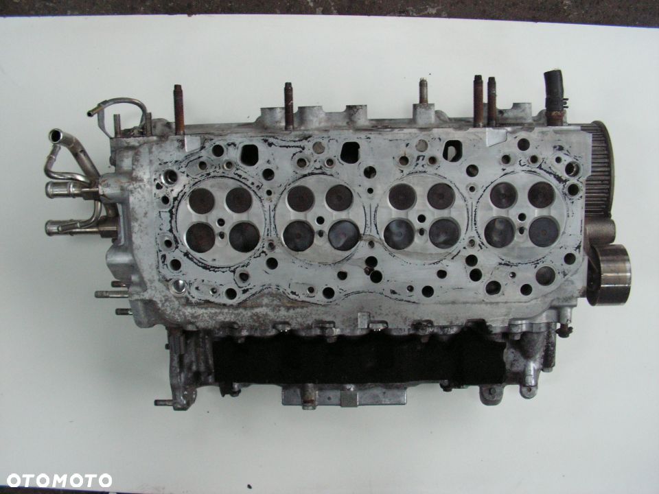 AVENSIS T25 2,0 D4D 116 PODSTAWA WAŁKÓW MOSTEK - 2