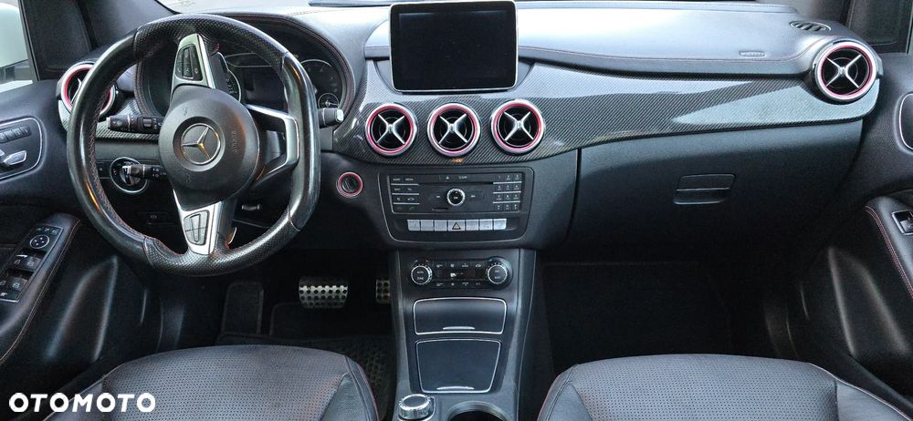 Mercedes-Benz Klasa B 220 4-Matic AMG Line - 7