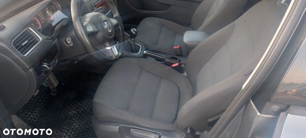 Volkswagen Jetta 1.4 TSI Comfortline - 17