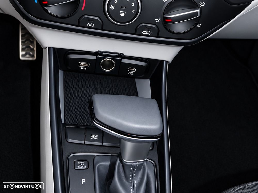 Hyundai Bayon 1.0 T-GDi Premium DCT - 30