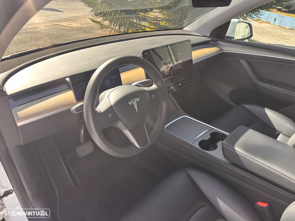 Tesla Model Y Tração Traseira - 23